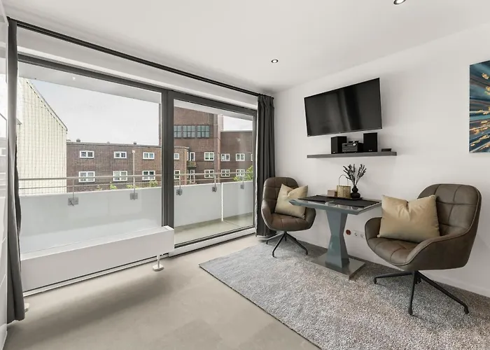 Apartment Hh 04 By Rockchair - Superhost Status - Modernes Mit Sonnigem Balkon & Premium Boxspringbetten In Winterhude - Geheimtipp
