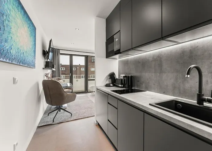 Hh 04 By Rockchair - Superhost Status - Modernes Mit Sonnigem Balkon & Premium Boxspringbetten In Winterhude - Geheimtipp Apartment *
