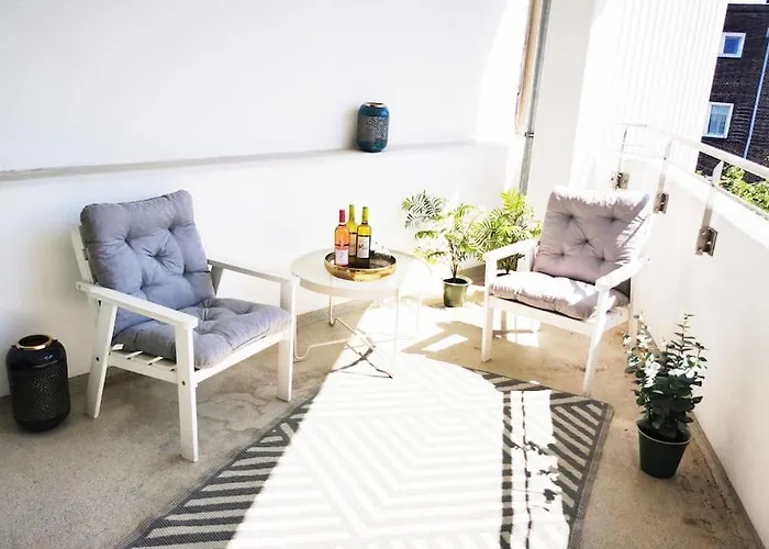 Hh 04 By Rockchair - Superhost Status - Modernes Mit Sonnigem Balkon & Premium Boxspringbetten In Winterhude - Geheimtipp