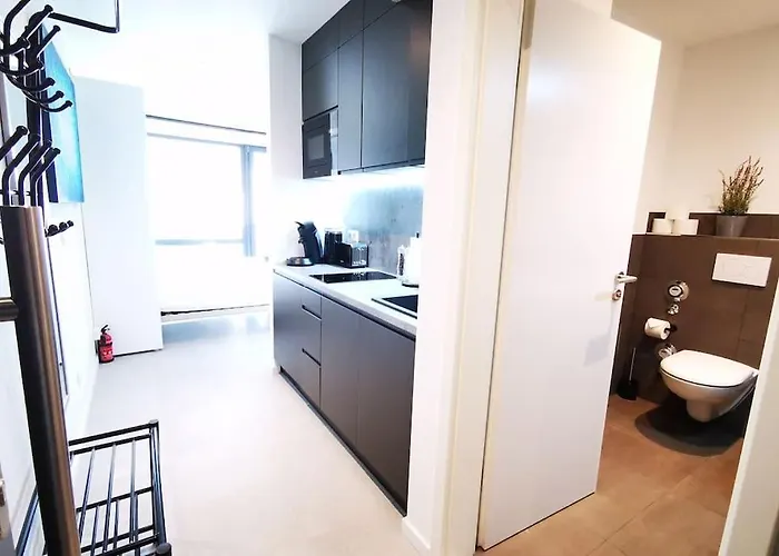 Hh 04 By Rockchair - Superhost Status - Modernes Mit Sonnigem Balkon & Premium Boxspringbetten In Winterhude - Geheimtipp Hamburg