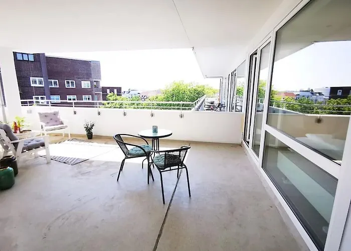 Apartment Hh 04 By Rockchair - Superhost Status - Modernes Mit Sonnigem Balkon & Premium Boxspringbetten In Winterhude - Geheimtipp Hamburg