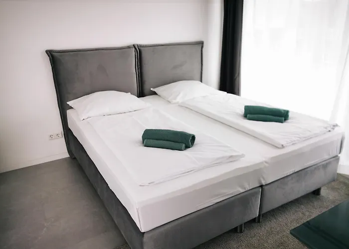 Hh 04 By Rockchair - Superhost Status - Modernes Mit Sonnigem Balkon & Premium Boxspringbetten In Winterhude - Geheimtipp