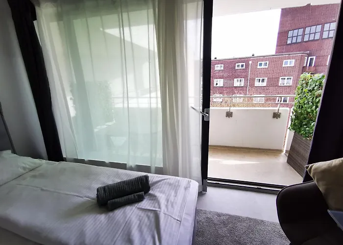 Hh 04 By Rockchair - Superhost Status - Modernes Mit Sonnigem Balkon & Premium Boxspringbetten In Winterhude - Geheimtipp Hamburg